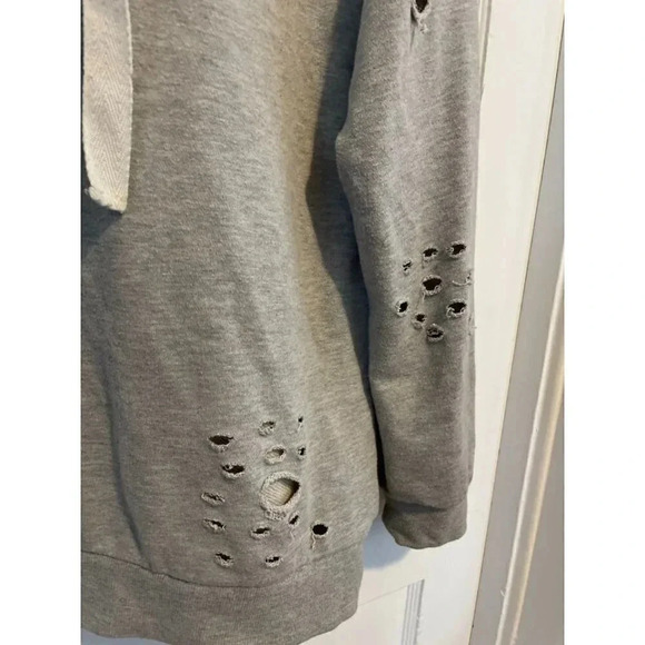 Forever21 Women's Size Medium Grey Distressed Hooded Sweater - Picture 2 of 8